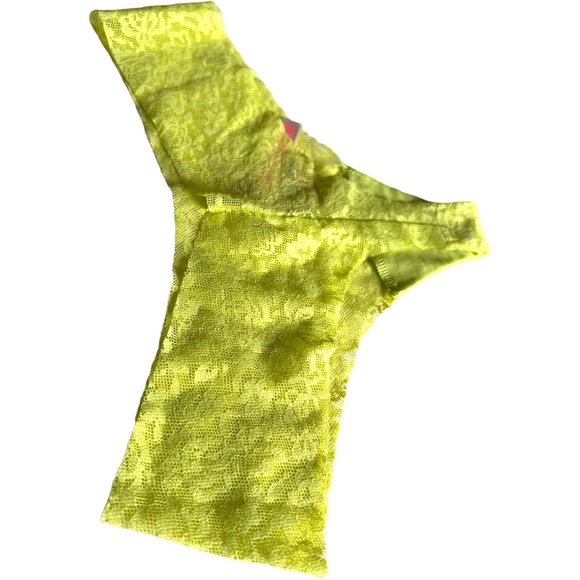 PINK Victoria's Secret Accessories - NWT PINK PANTIES Thong/string LACE patterned whit Green flower design 🆕XS WOMAN
